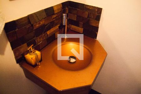 Apartamento à venda com 120m², 2 quartos e 1 vaga Apartamento à venda com 120m², 2 quartos e 1 vagaLavabo