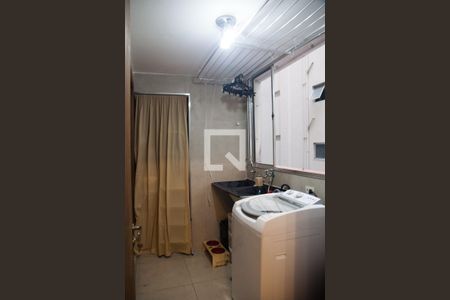 Apartamento à venda com 120m², 2 quartos e 1 vaga Apartamento à venda com 120m², 2 quartos e 1 vagaÁrea de Serviço