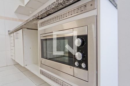 Cozinha de apartamento à venda com 2 quartos, 53m² em Vila Cruz das Almas, São Paulo