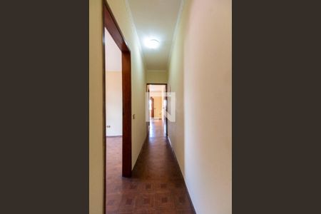 Casa para alugar com 149m², 3 quartos e 3 vagas Casa para alugar com 149m², 3 quartos e 3 vagasCorredor