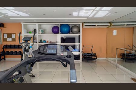 Apartamento para alugar com 64m², 2 quartos e 1 vagaAcademia