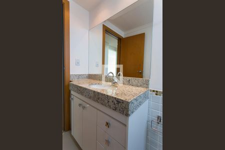 Apartamento para alugar com 90m², 3 quartos e 2 vagasBanheiro Social