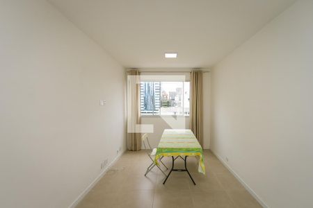 Sala de apartamento à venda com 1 quarto, 50m² em Cidade Monções, São Paulo