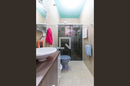 Banheiro de casa à venda com 3 quartos, 160m² em Vila Campanela, São Paulo