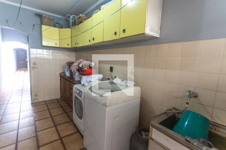 Casa para alugar com 330m², 6 quartos e 3 vagasÁrea de serviço