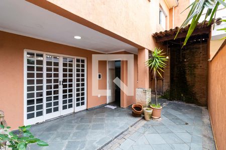 Casa para alugar com 120m², 2 quartos e 1 vagaQuintal