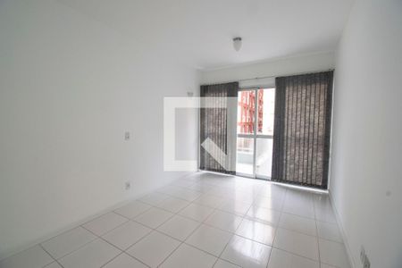 Sala/Quarto de kitnet/studio à venda com 1 quarto, 32m² em Centro Histórico, Porto Alegre