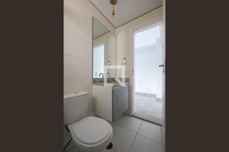 Banheiro de kitnet/studio para alugar com 1 quarto, 46m² em Pinheiros, São Paulo