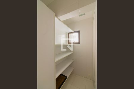 Apartamento para alugar com 94m², 3 quartos e 1 vaga Apartamento para alugar com 94m², 3 quartos e 1 vagaDespensa