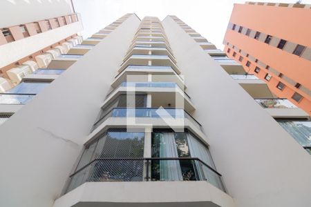 Apartamento para alugar com 94m², 3 quartos e 1 vaga Apartamento para alugar com 94m², 3 quartos e 1 vagaFachada