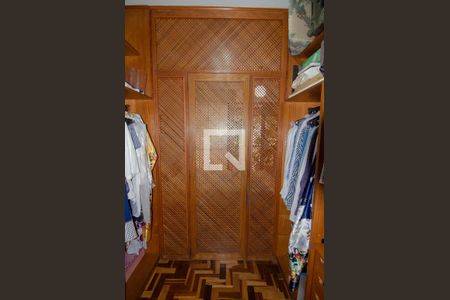 Apartamento à venda com 150m², 4 quartos e 1 vagaCloset
