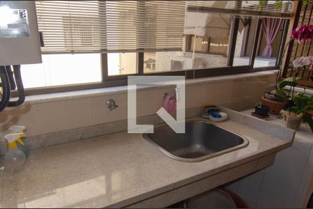 Apartamento à venda com 150m², 4 quartos e 1 vagaÁrea de Serviço