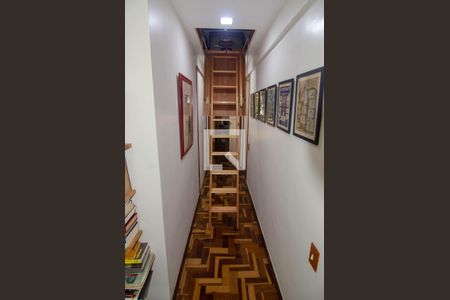 Apartamento à venda com 150m², 4 quartos e 1 vagaCorredor