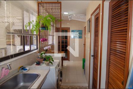 Apartamento à venda com 150m², 4 quartos e 1 vagaÁrea de Serviço