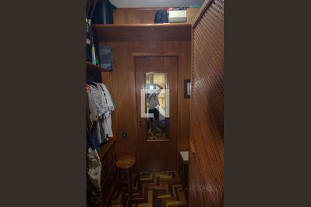 Apartamento à venda com 150m², 4 quartos e 1 vagaCloset