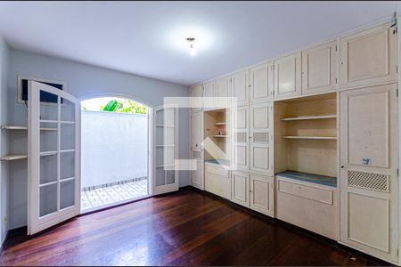 Casa à venda com 450m², 3 quartos e 4 vagasQuarto 2