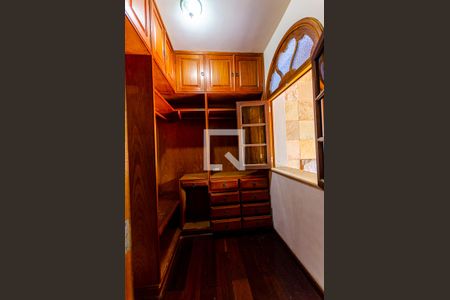 Closet da Suite de casa à venda com 3 quartos, 450m² em Itaquatiara, Niterói