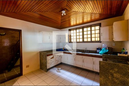 Casa à venda com 450m², 3 quartos e 4 vagasCozinha