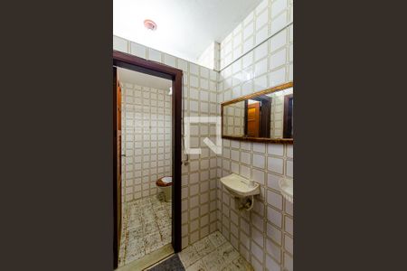 Casa à venda com 450m², 3 quartos e 4 vagasQuarto na Garagem