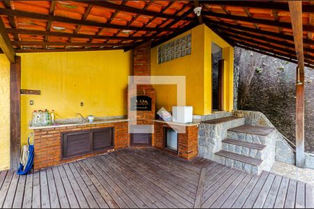 Casa à venda com 450m², 3 quartos e 4 vagasÁrea comum - Churrasqueira