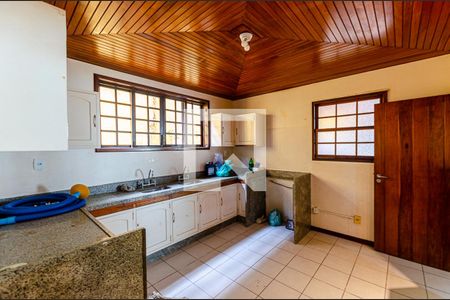 Casa à venda com 450m², 3 quartos e 4 vagasCozinha