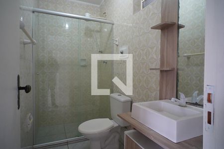 Banheiro de apartamento para alugar com 1 quarto, 34m² em Vila Ipiranga, Porto Alegre