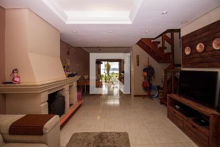 Sala de casa para alugar com 3 quartos, 230m² em Espirito Santo, Porto Alegre