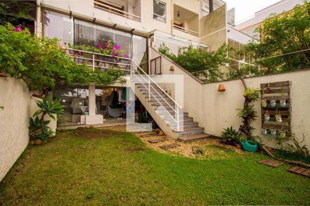 Casa à venda com 230m², 3 quartos e 4 vagasÁrea Externa