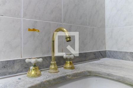 Apartamento à venda com 220m², 3 quartos e 4 vagasBanheiro social