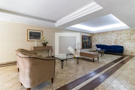 Apartamento à venda com 220m², 3 quartos e 4 vagasÁrea comum - Hall social