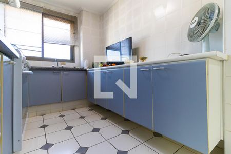 Apartamento à venda com 220m², 3 quartos e 4 vagasCozinha