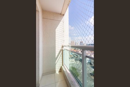 Varanda  de apartamento à venda com 2 quartos, 51m² em Km 18, Osasco