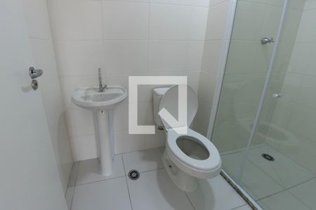 Banheiro de kitnet/studio para alugar com 1 quarto, 29m² em Vila Ema, São Paulo
