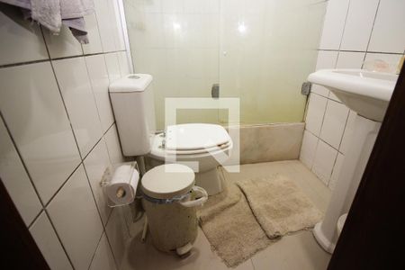 Casa à venda com 1000m², 4 quartos e 8 vagas Casa à venda com 1000m², 4 quartos e 8 vagasBanheiro 2