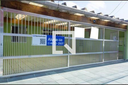 Casa para alugar com 100m², 4 quartos e 2 vagas Casa para alugar com 100m², 4 quartos e 2 vagasFachada