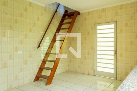 Casa para alugar com 100m², 4 quartos e 2 vagas Casa para alugar com 100m², 4 quartos e 2 vagasCozinha