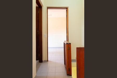 Casa para alugar com 100m², 4 quartos e 2 vagas Casa para alugar com 100m², 4 quartos e 2 vagasCorredor