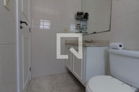 Apartamento à venda com 160m², 4 quartos e 3 vagasBanheiro da Suíte 3