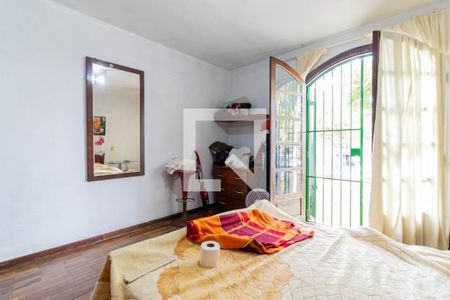 Casa para alugar com 300m², 4 quartos e 2 vagas Casa para alugar com 300m², 4 quartos e 2 vagasQuarto 3 - Suíte