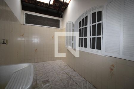 Casa à venda com 176m², 3 quartos e 3 vagasÁrea de Serviço