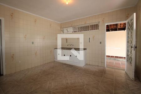 Casa à venda com 176m², 3 quartos e 3 vagasCozinha