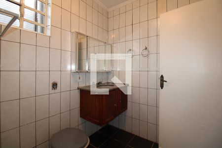 Casa à venda com 176m², 3 quartos e 3 vagasBanheiro Social