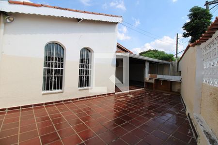 Casa à venda com 176m², 3 quartos e 3 vagasTerraço