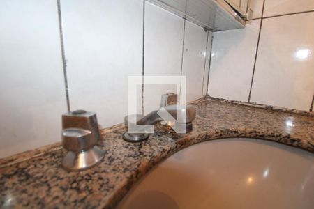 Casa à venda com 176m², 3 quartos e 3 vagasBanheiro Social