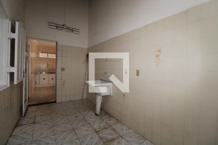 Casa à venda com 176m², 3 quartos e 3 vagasÁrea de Serviço