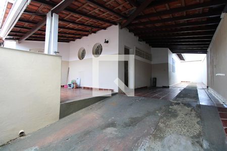 Casa à venda com 176m², 3 quartos e 3 vagasGaragem