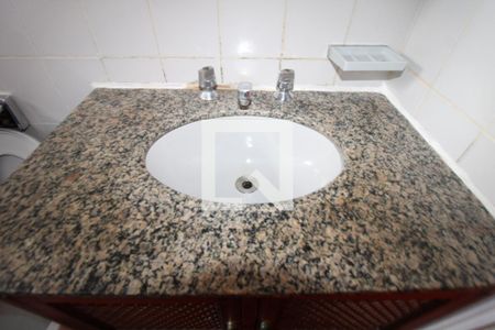 Casa à venda com 176m², 3 quartos e 3 vagasBanheiro da suíte