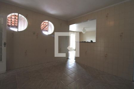 Casa à venda com 176m², 3 quartos e 3 vagas Casa à venda com 176m², 3 quartos e 3 vagasCozinha