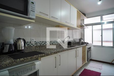 Casa à venda com 360m², 5 quartos e 5 vagasCozinha