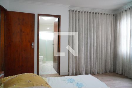 Casa à venda com 360m², 5 quartos e 5 vagasSuíte